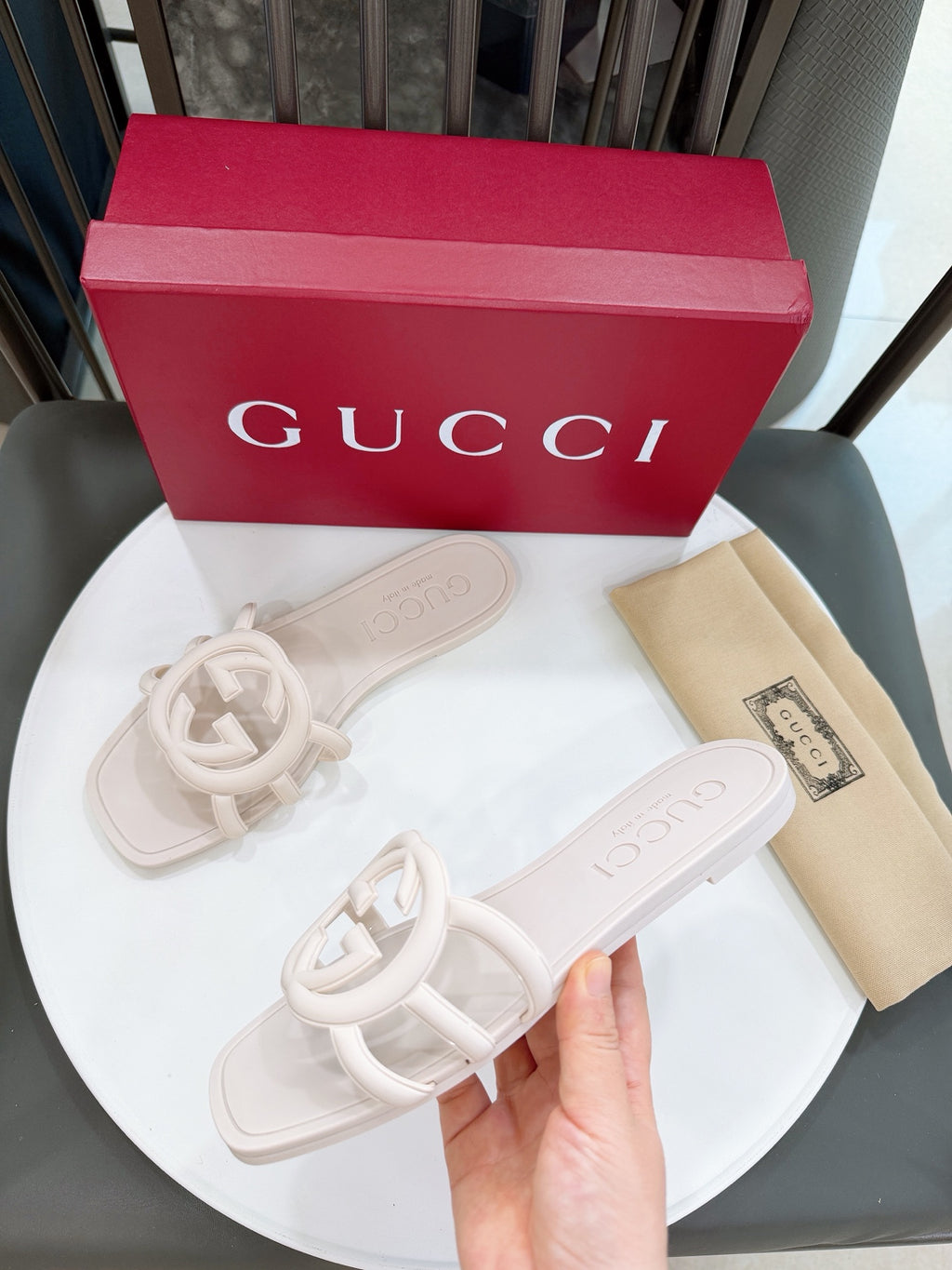 Z2X66B62 Popular high-quality slippers