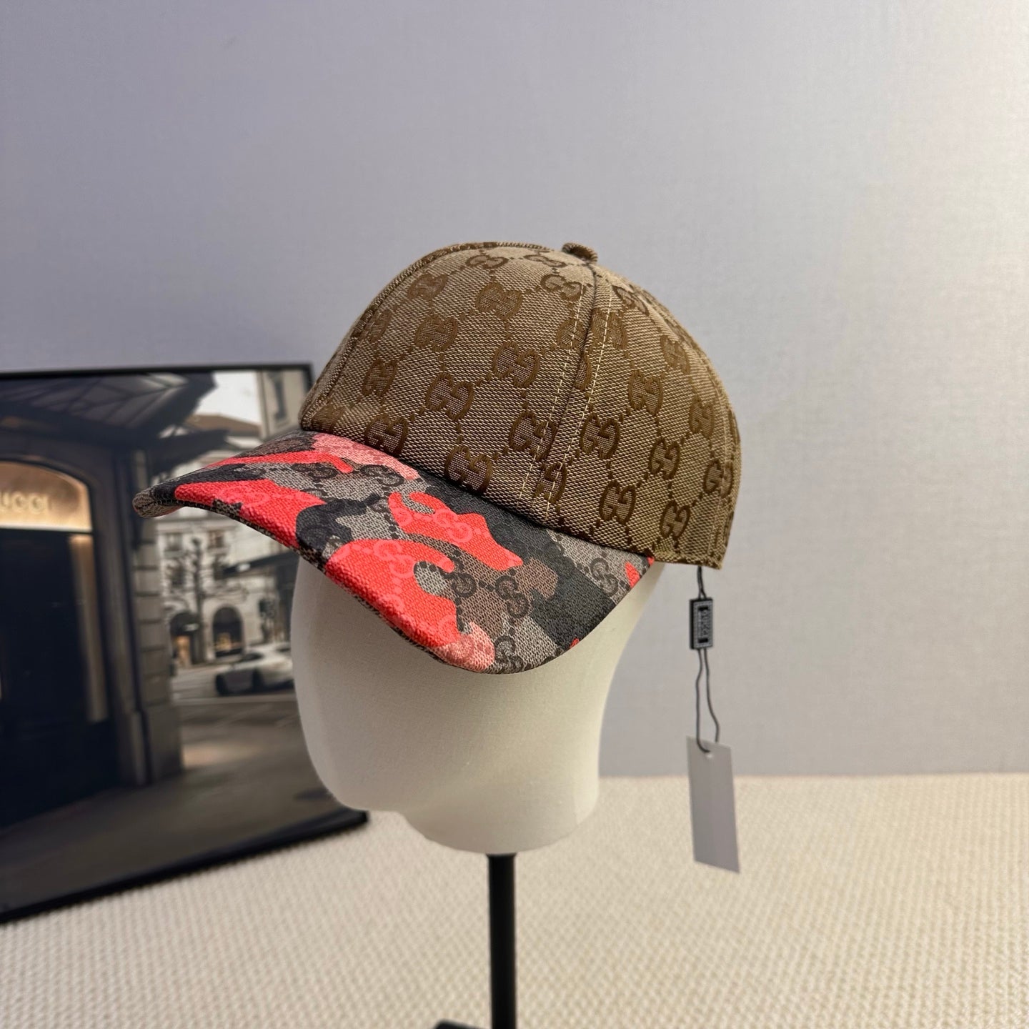 16XB33M Popular hats