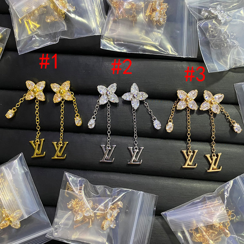 14E627E Popular  Earrings