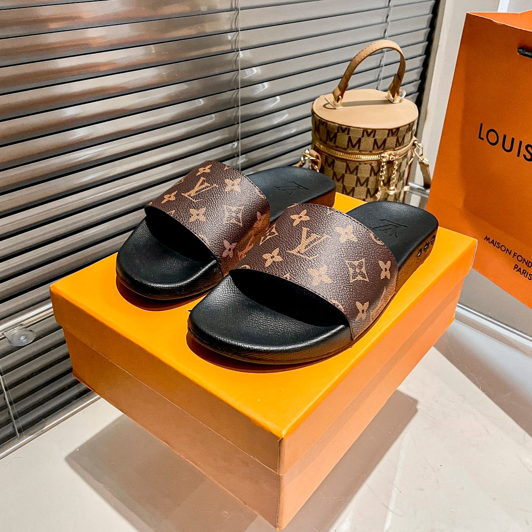 14E195Z Popular Slippers
