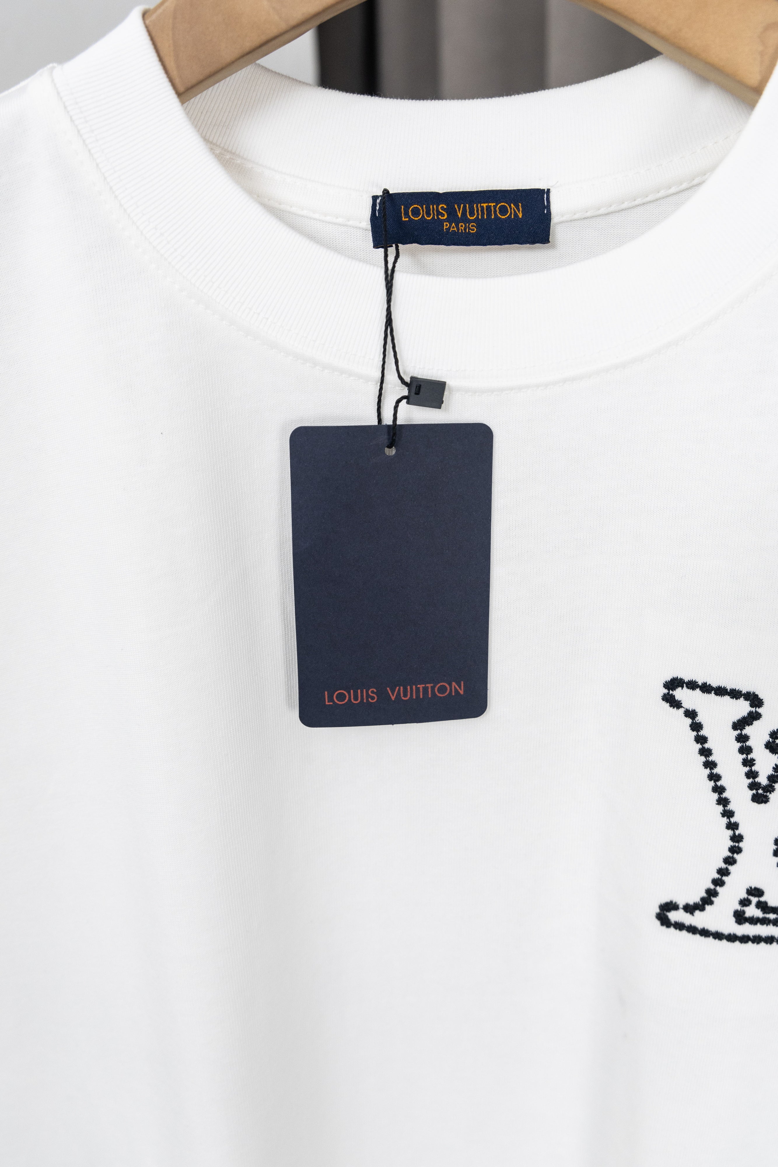 36PE125U Popular T-shirts