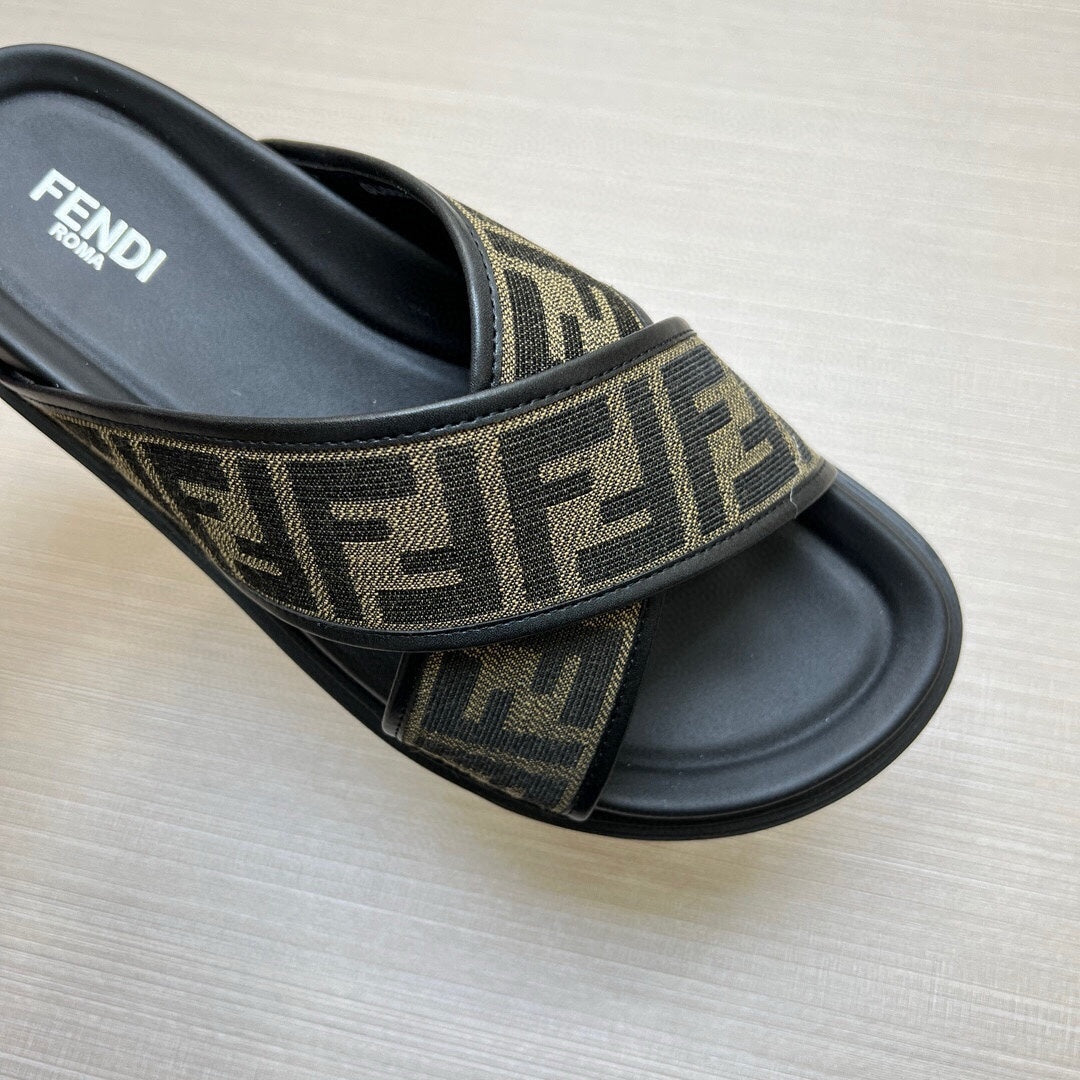 5LF224Z Popular Slippers