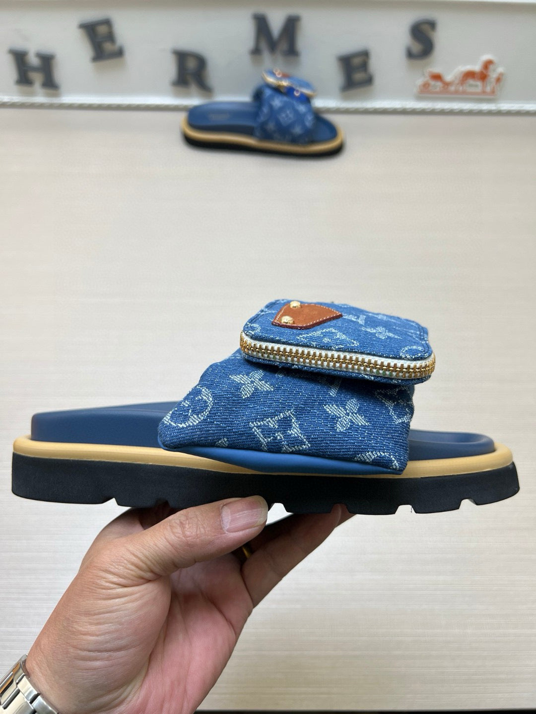 5QE1Z Popular Slippers