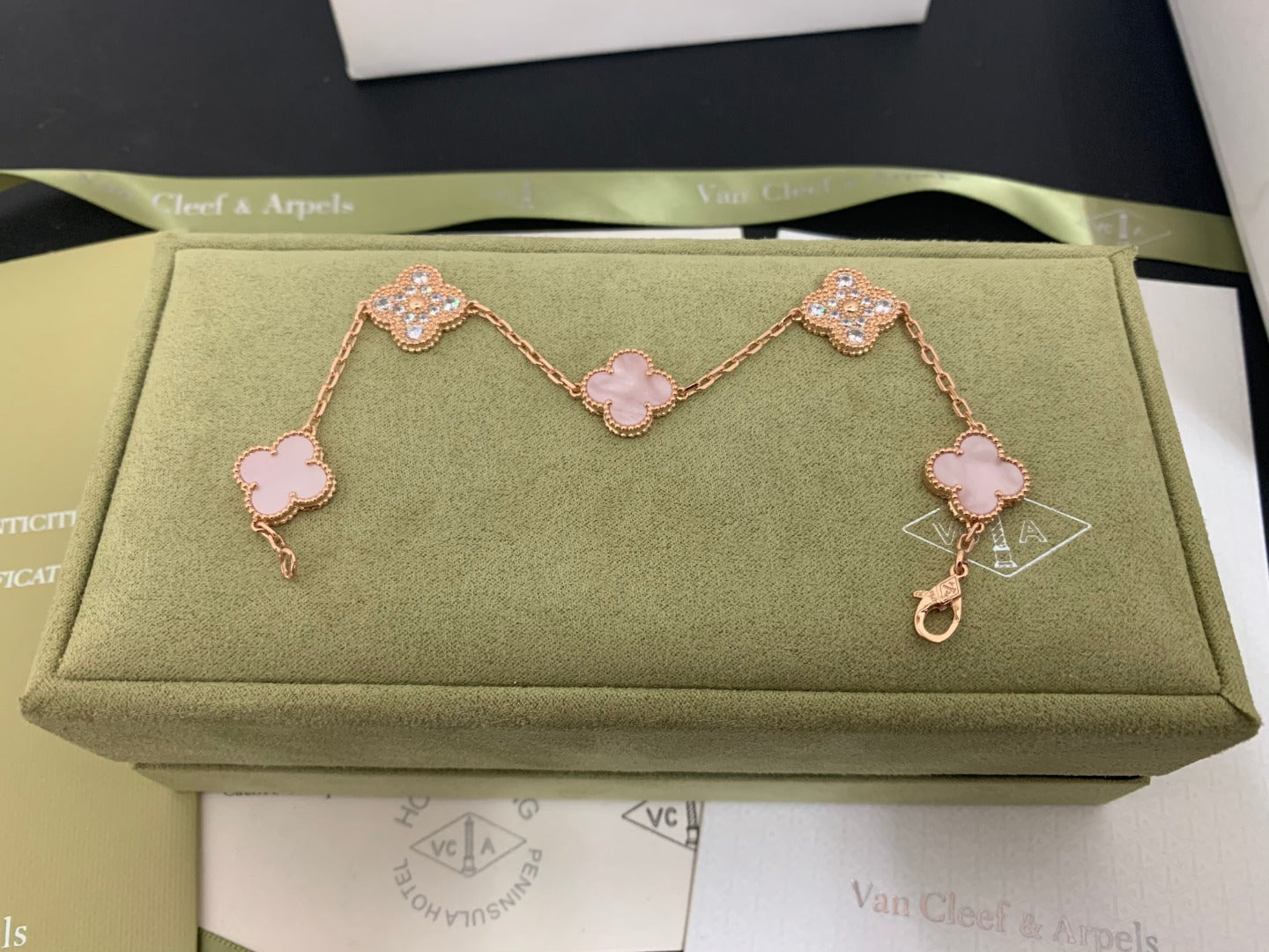 5XVA179K  Popular bracelets 5 flowers normal size1.5cm flower