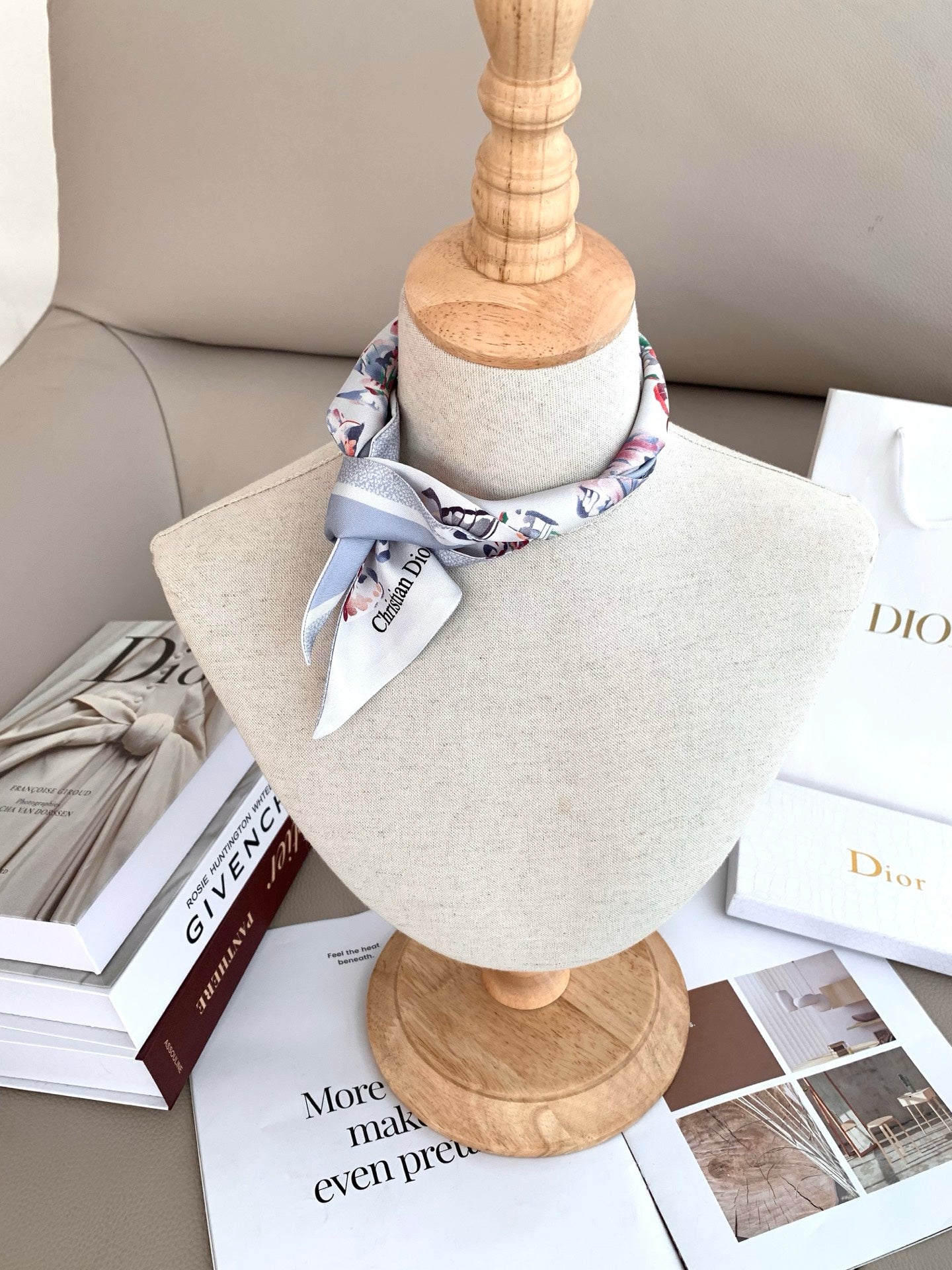 146ND41W Popular Silk Scarve