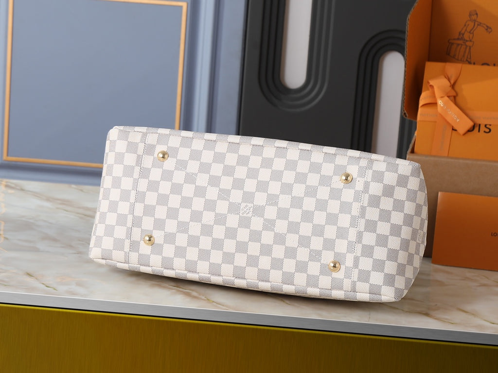 146PE66B Popular leather bag