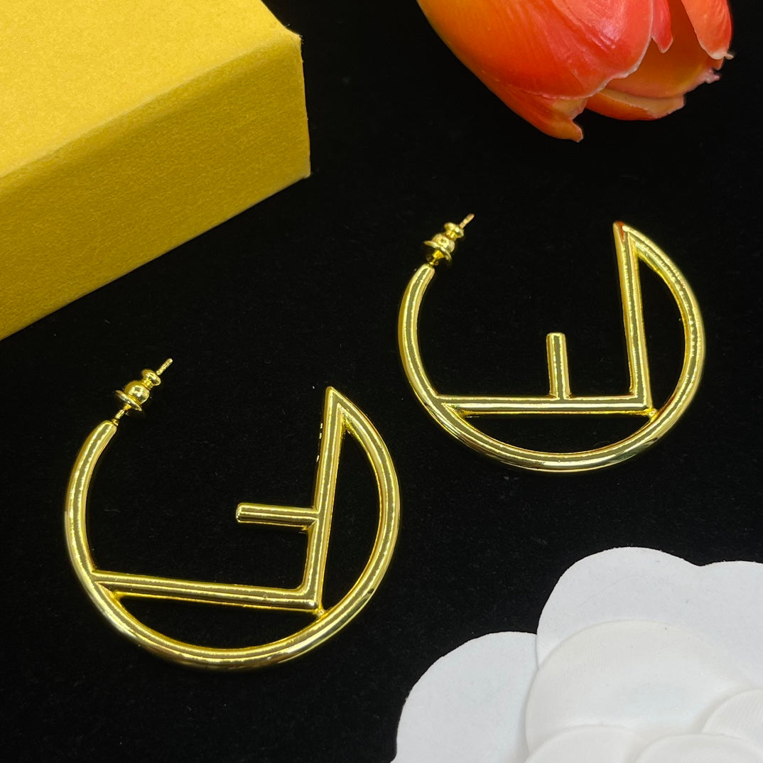 14F647E Popular  Earrings
