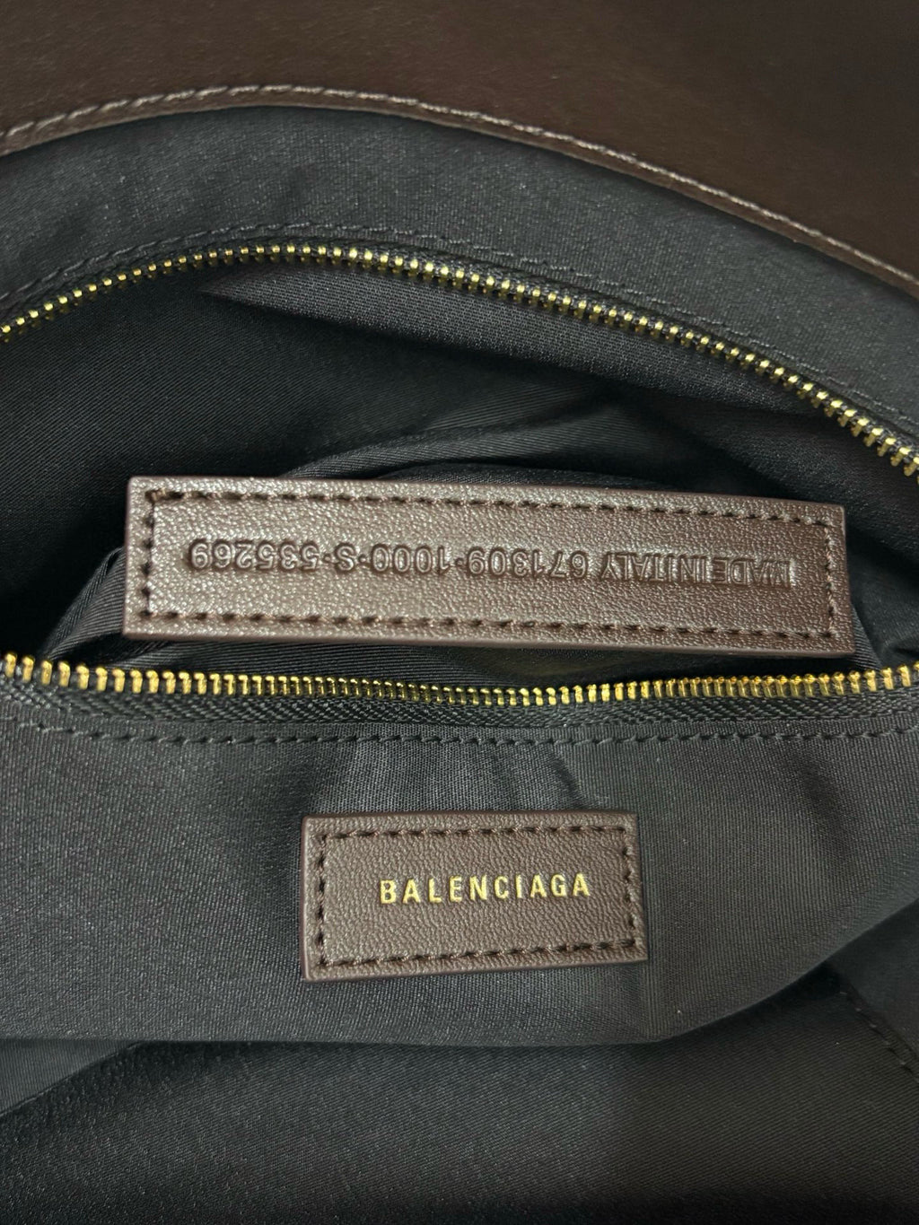 B1P46J147 Popular leather bags