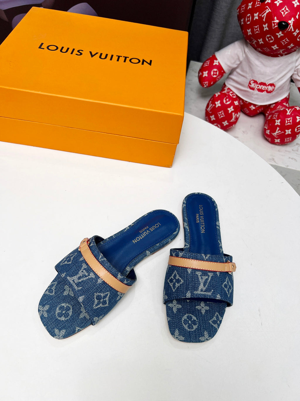 245RE23Z Popular high-quality shoes