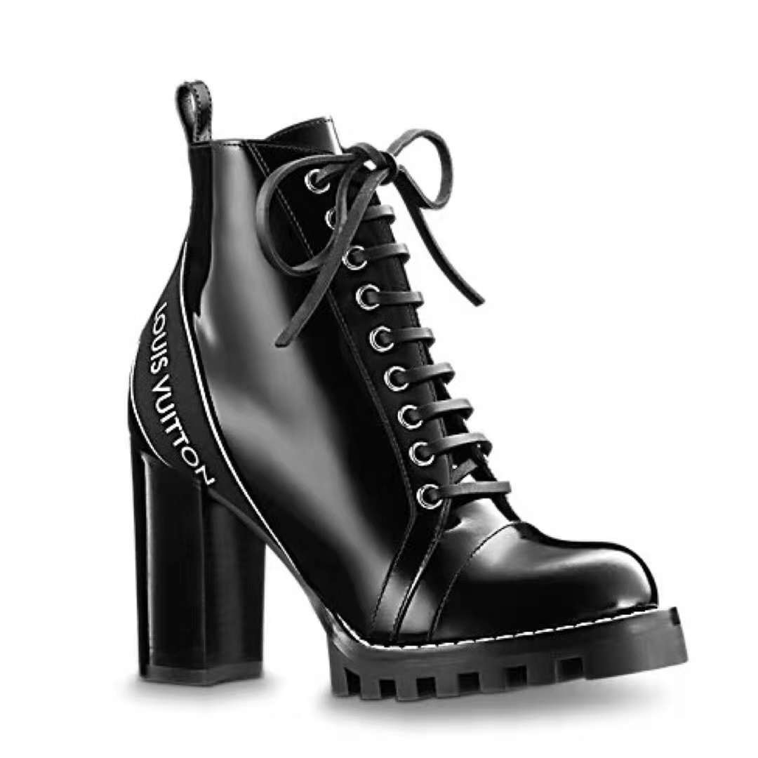 2E02Z Popular high quality Boots