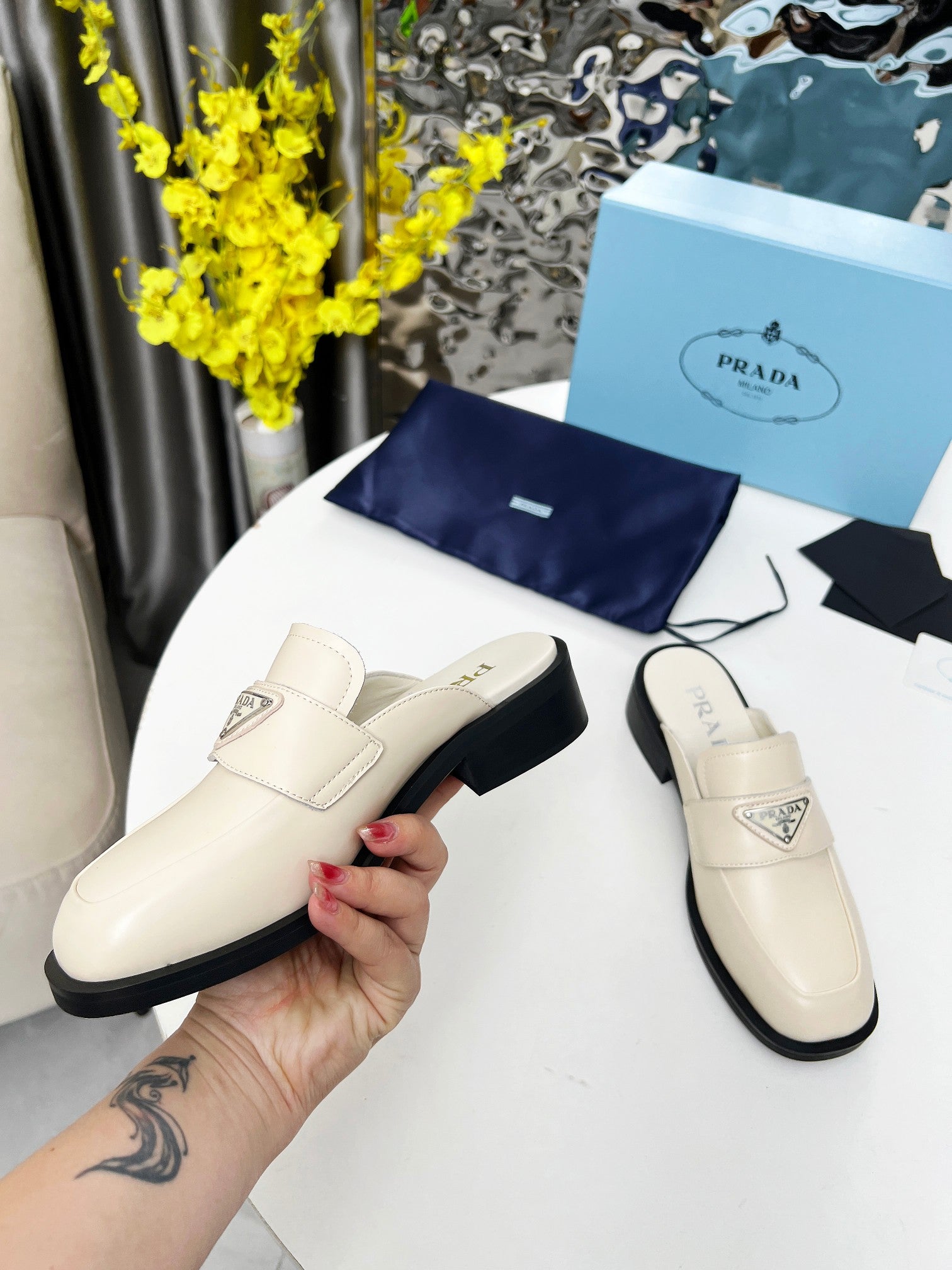 2105QP403Z Popular high-quality leather Shoes