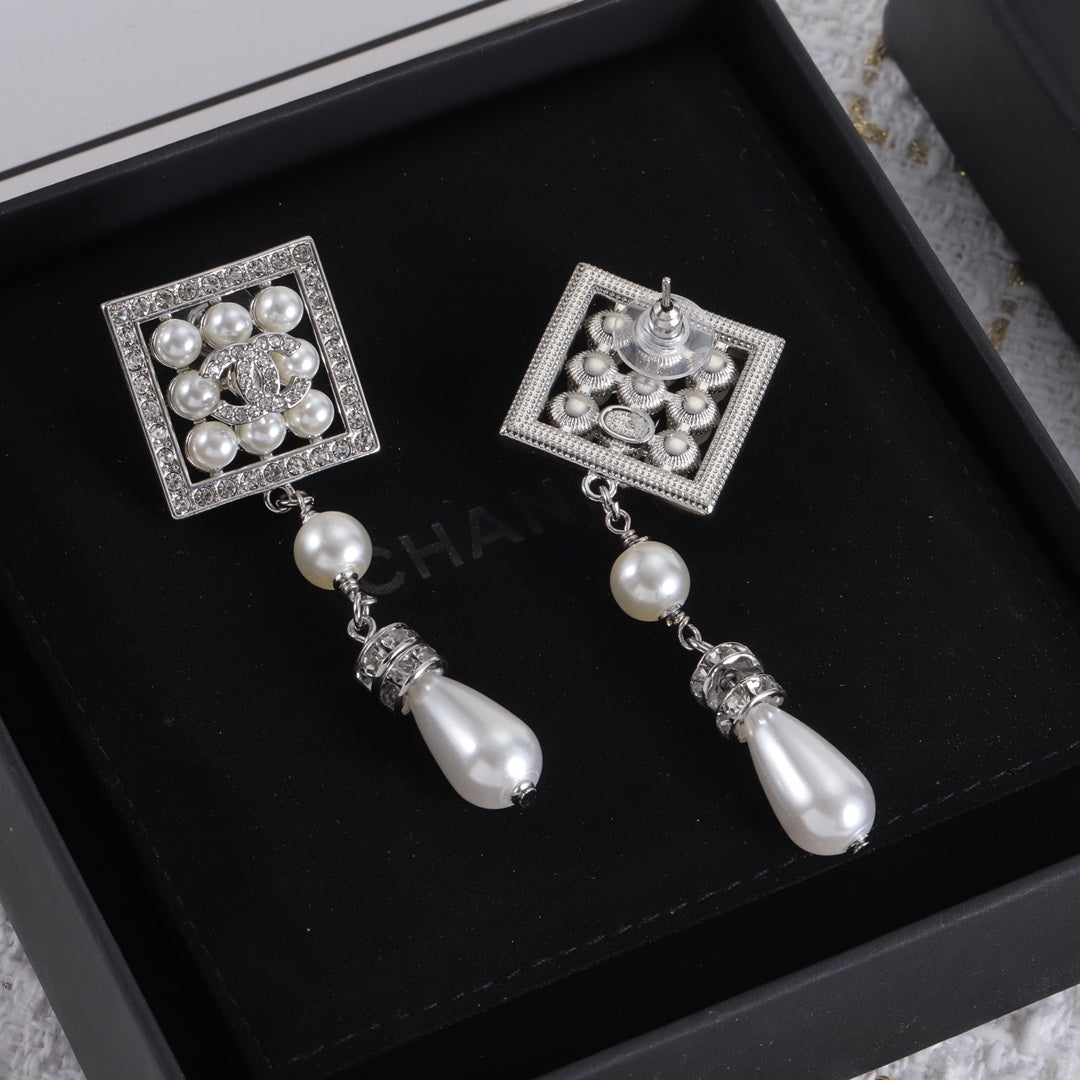 14C376E Popular Earrings