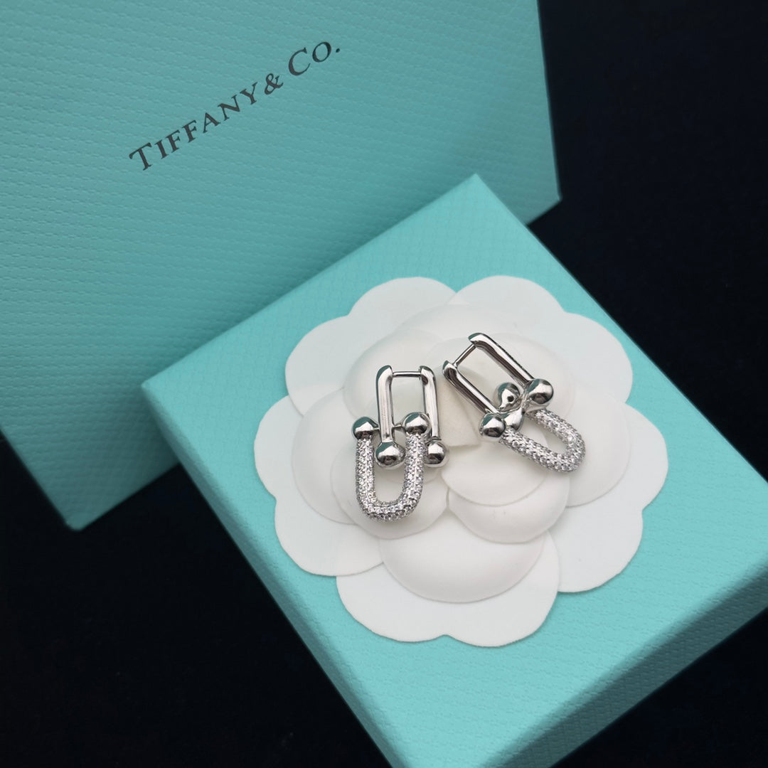 8XT32X  Popular   Earring Bracelets Necklaces