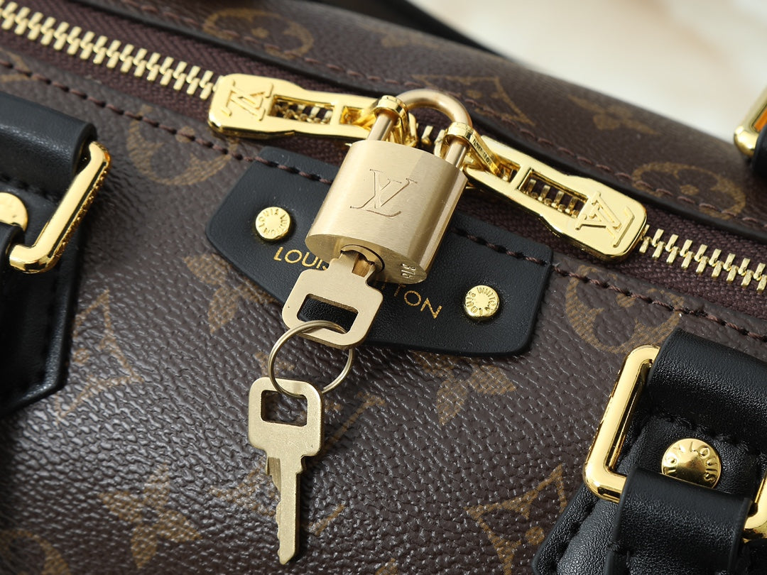 15RE52B  Popular   leather bag