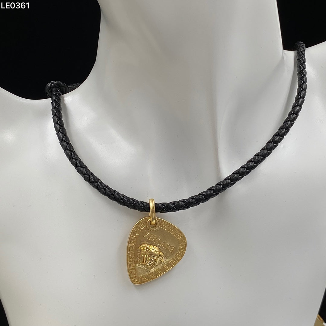175RV55X Popular    Necklaces