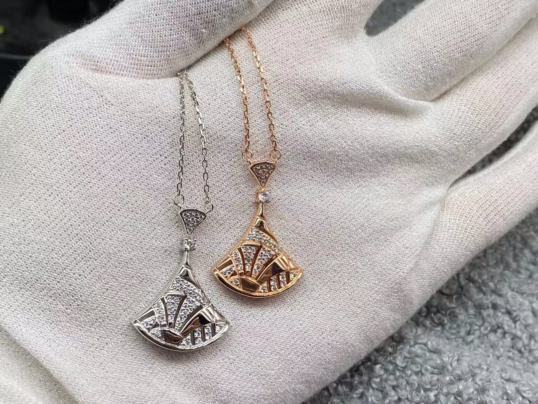 55QS418X Popular Necklaces