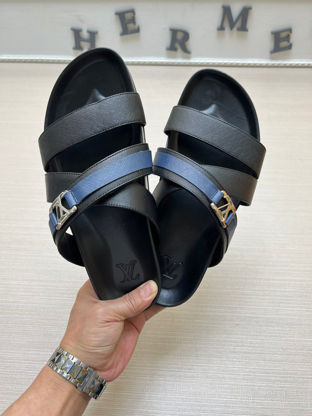 54E88Z Popular slippers