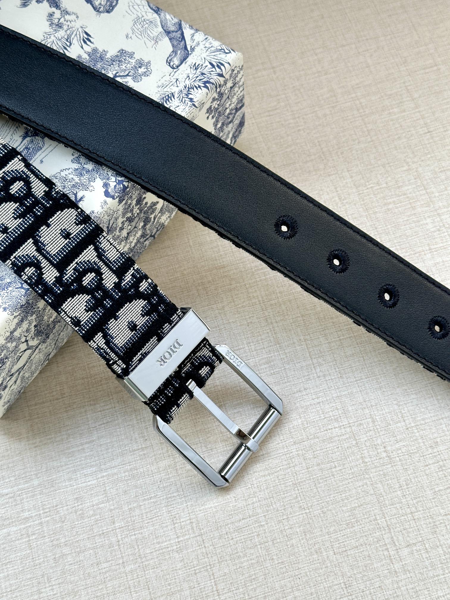 1115QD26P Popular High quality belt With full package