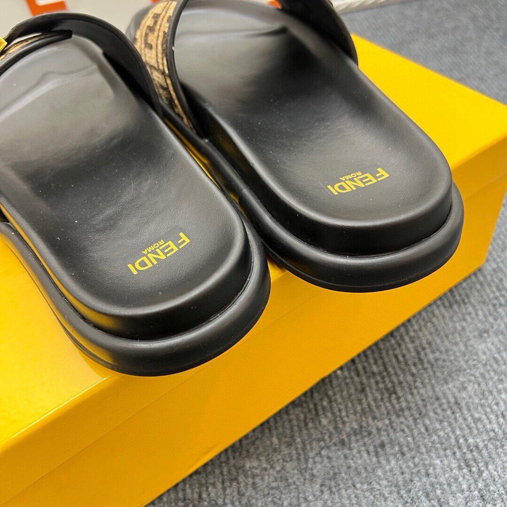 54F37Z Popular slippers