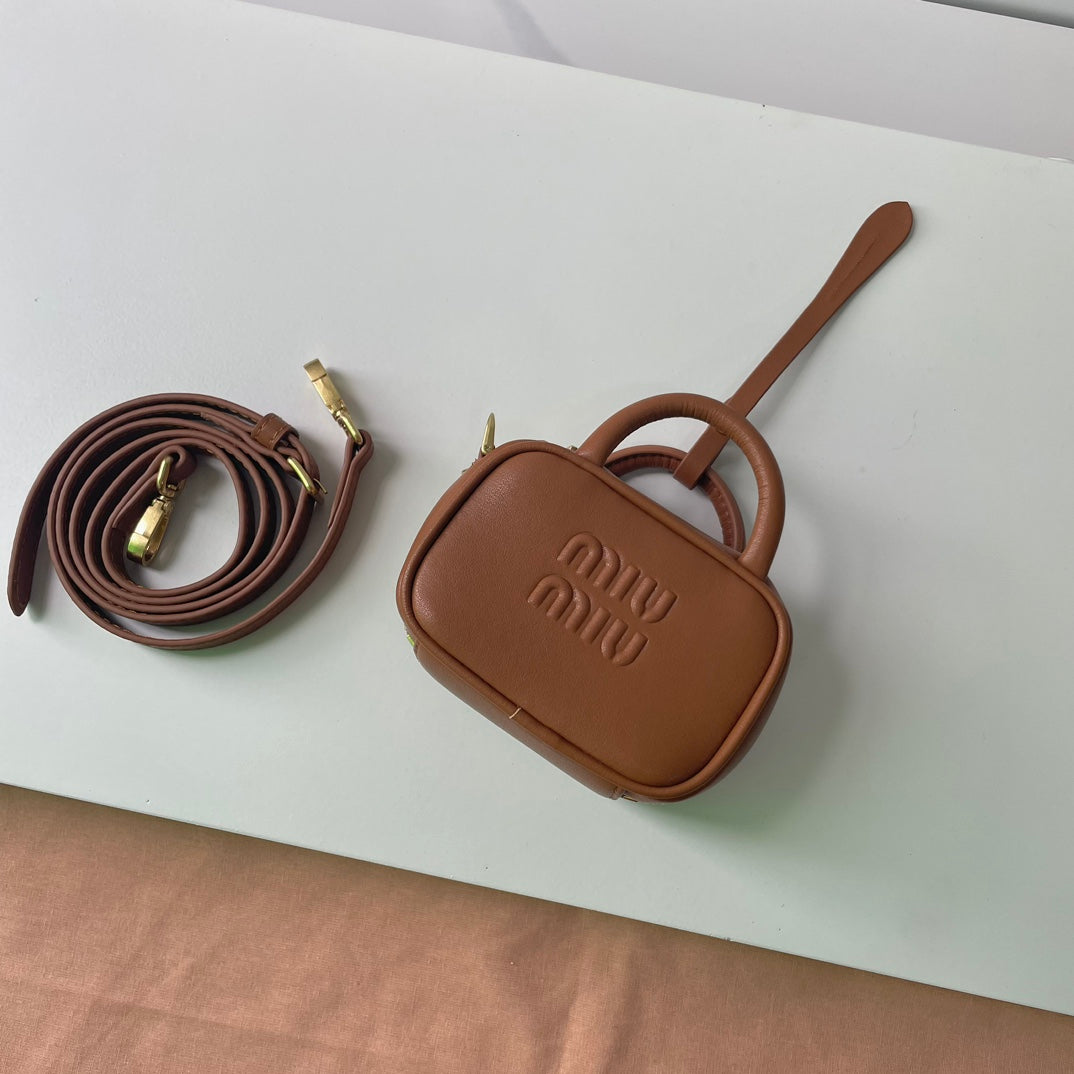 B1P46A164 Popular leather bags