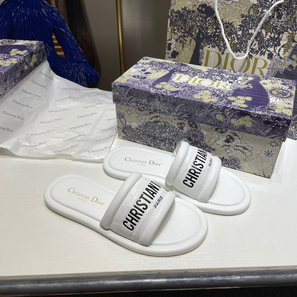 14D76Z Popular slippers