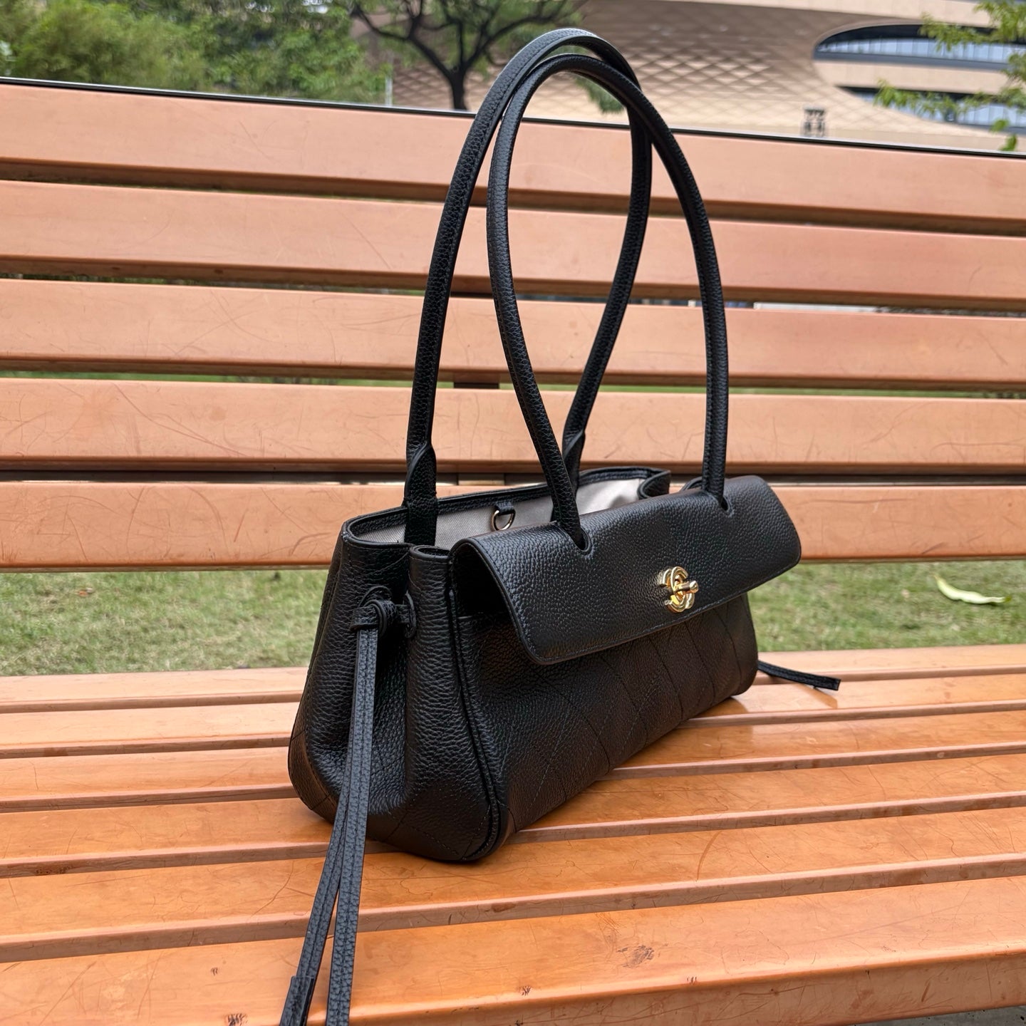 B1X66C4 Popular leather bag