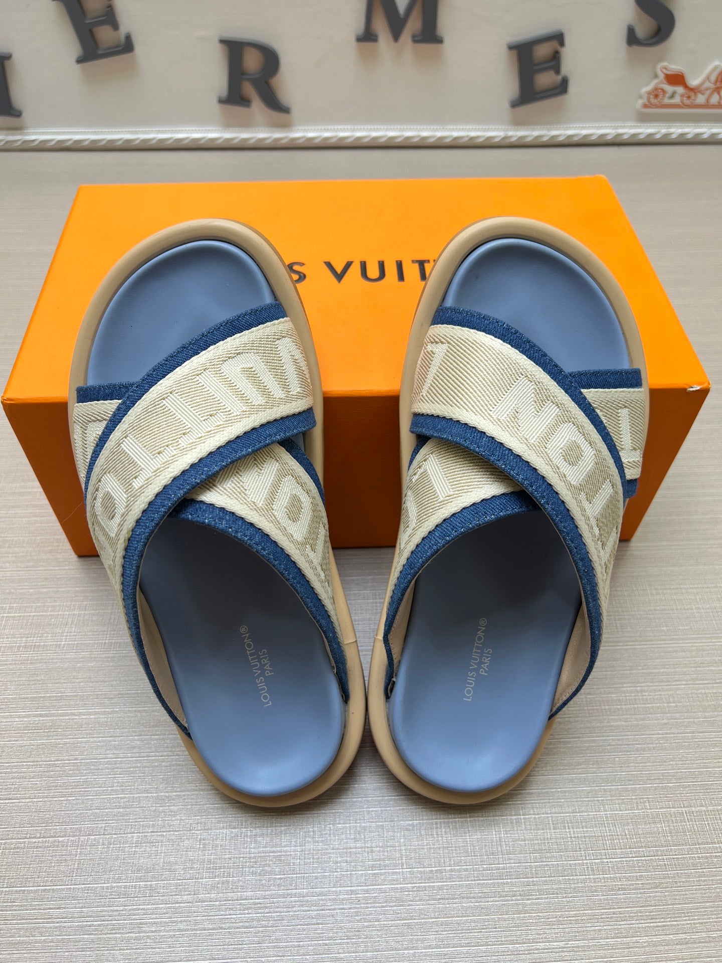 535ZE272Z Popular Slippers