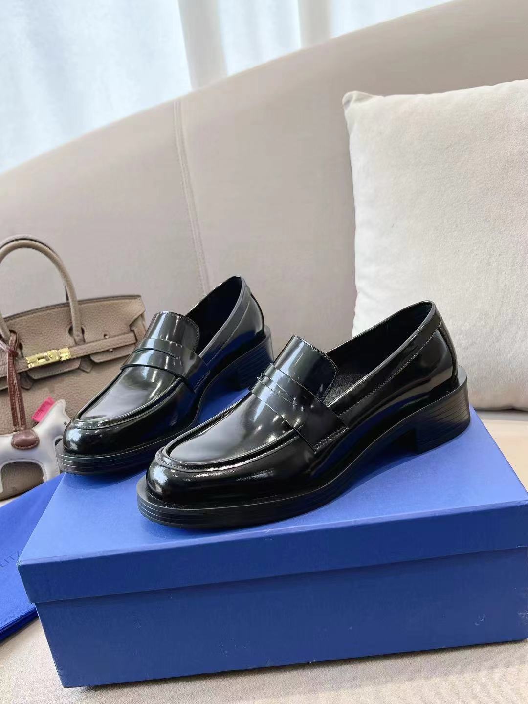 Z2P36A26 Popular high-quality leather Shoes（heel-height 3.5cm）