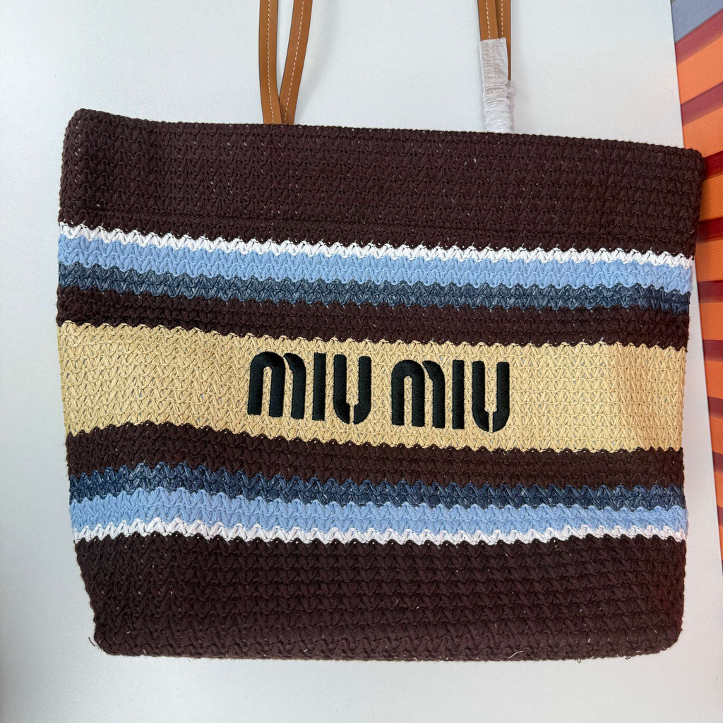 B1P46A166 Popular woven bags
