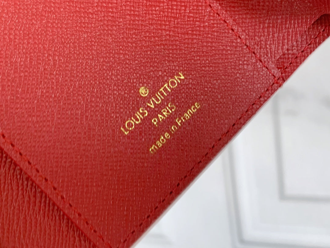 146PE54B Popular leather  Wallets