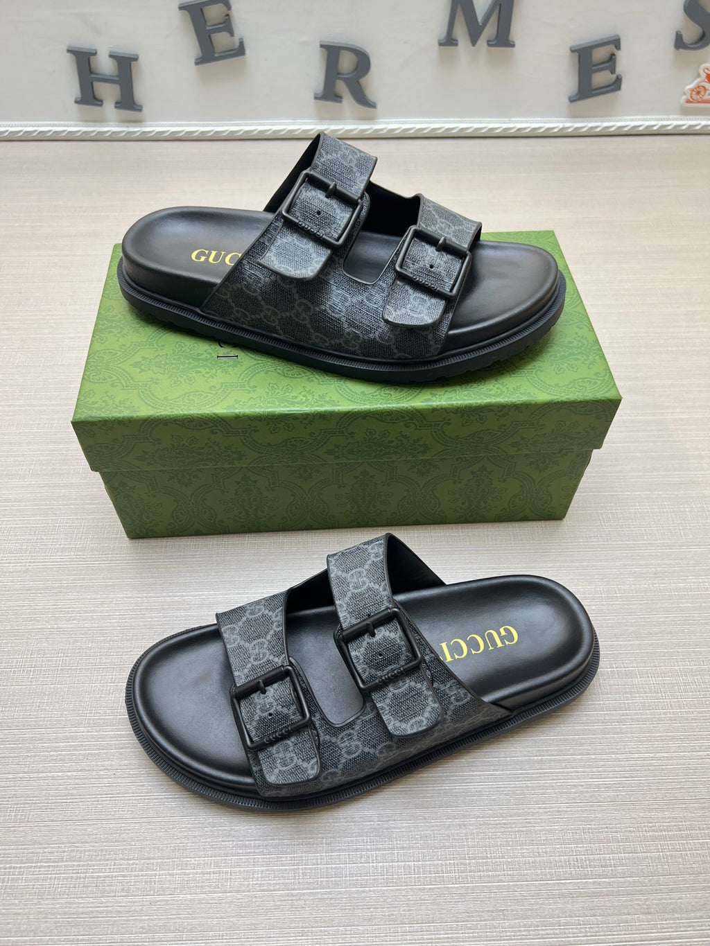 54B92Z Popular slippers