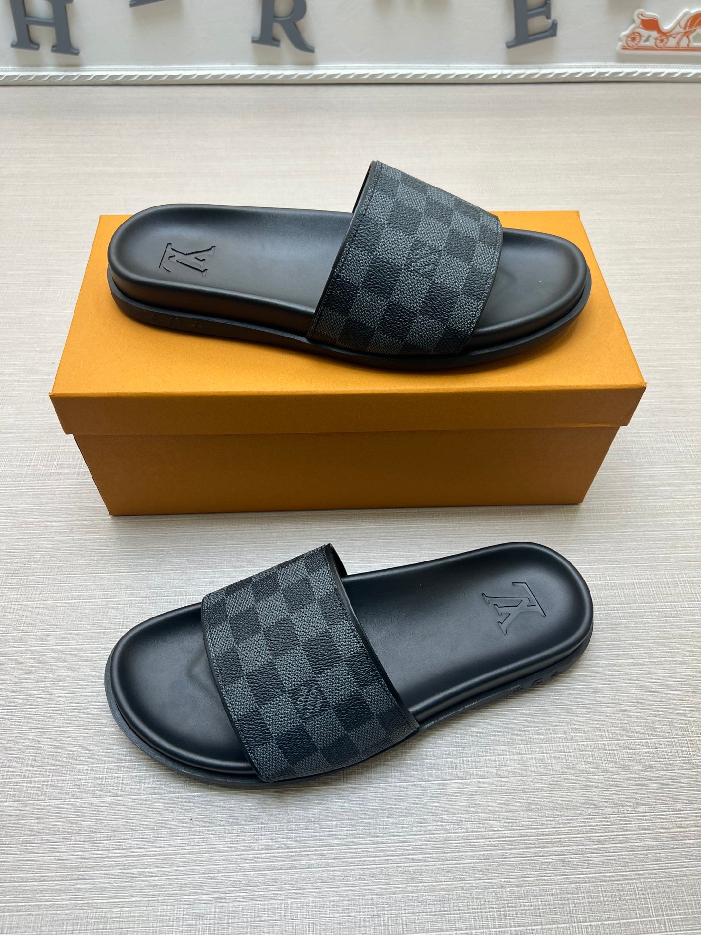 54E59Z Popular slippers