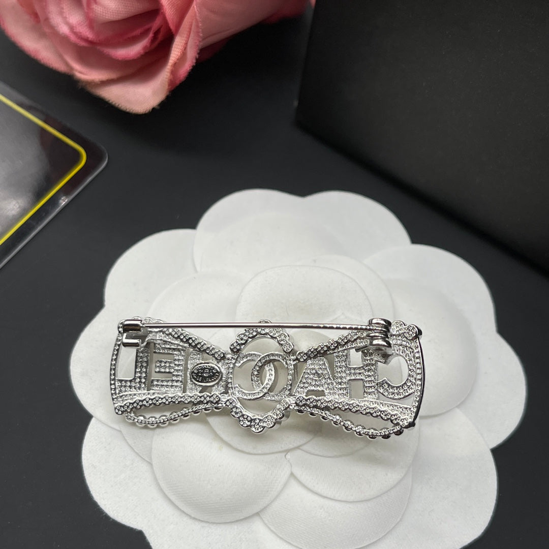 14C894X   Popular Brooch