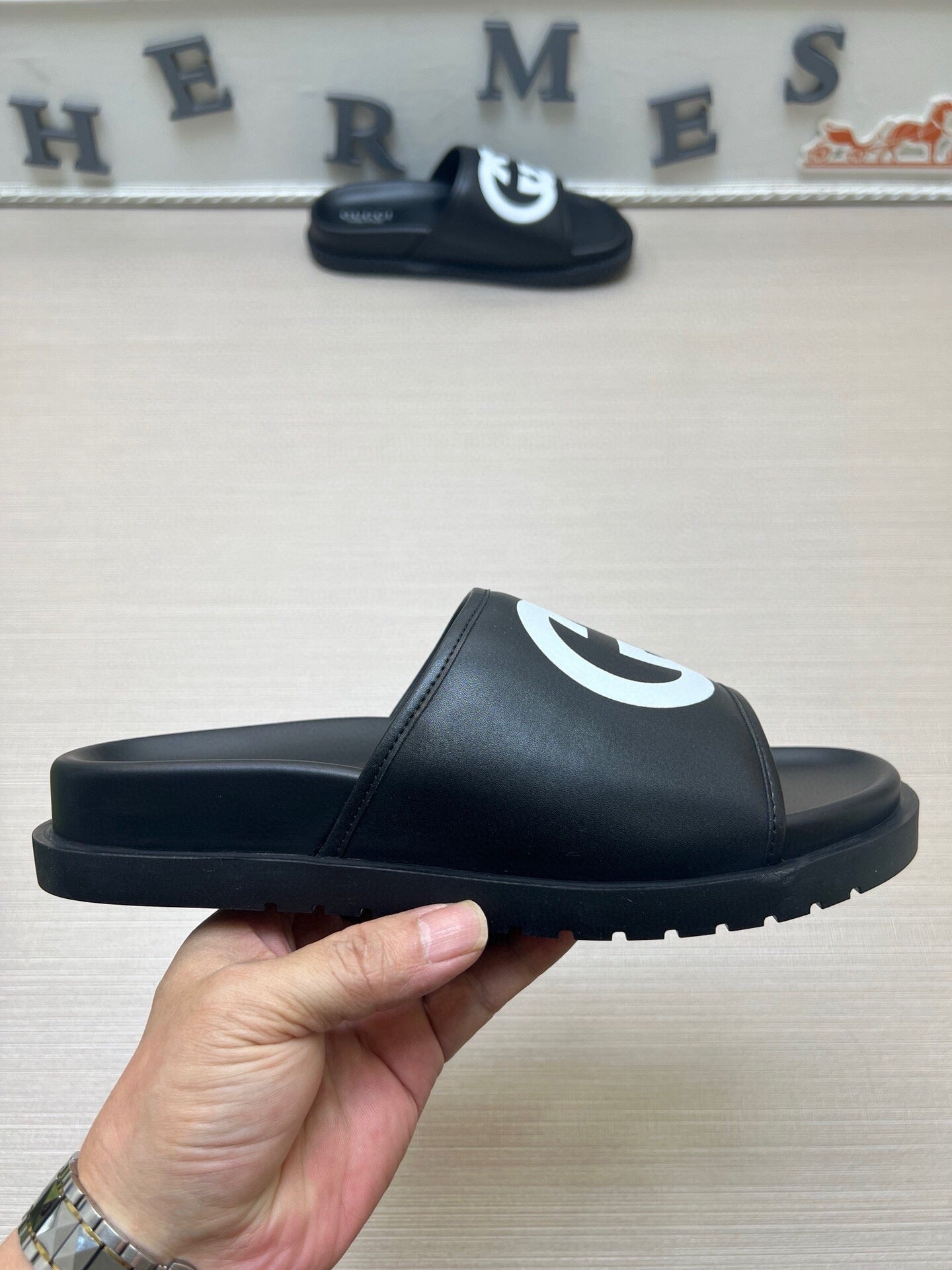 5WB241Z Popular Slippers