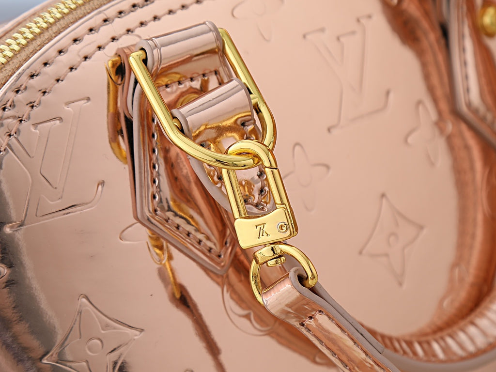 146PE96B Popular leather bag