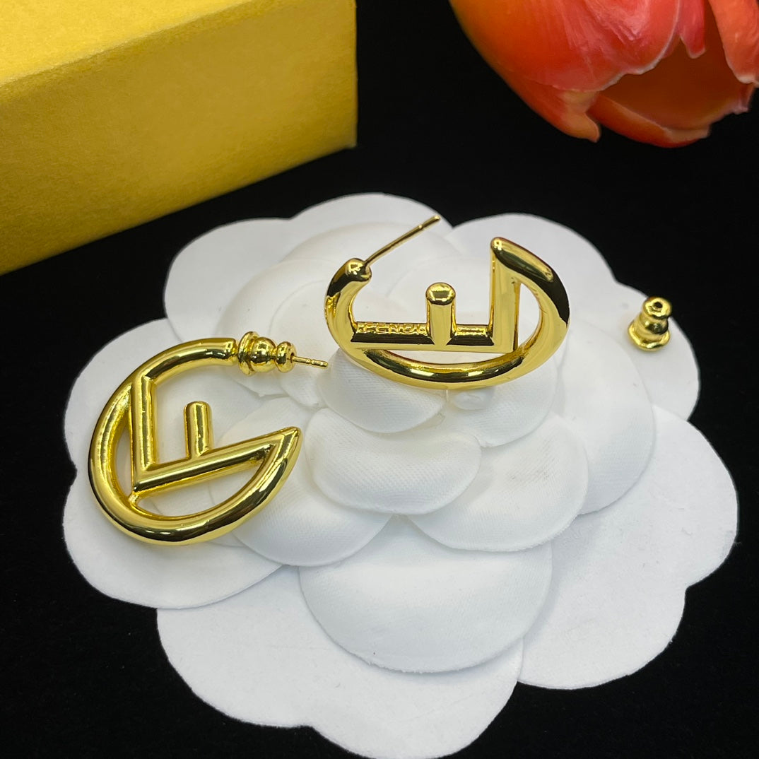 14F647E Popular  Earrings