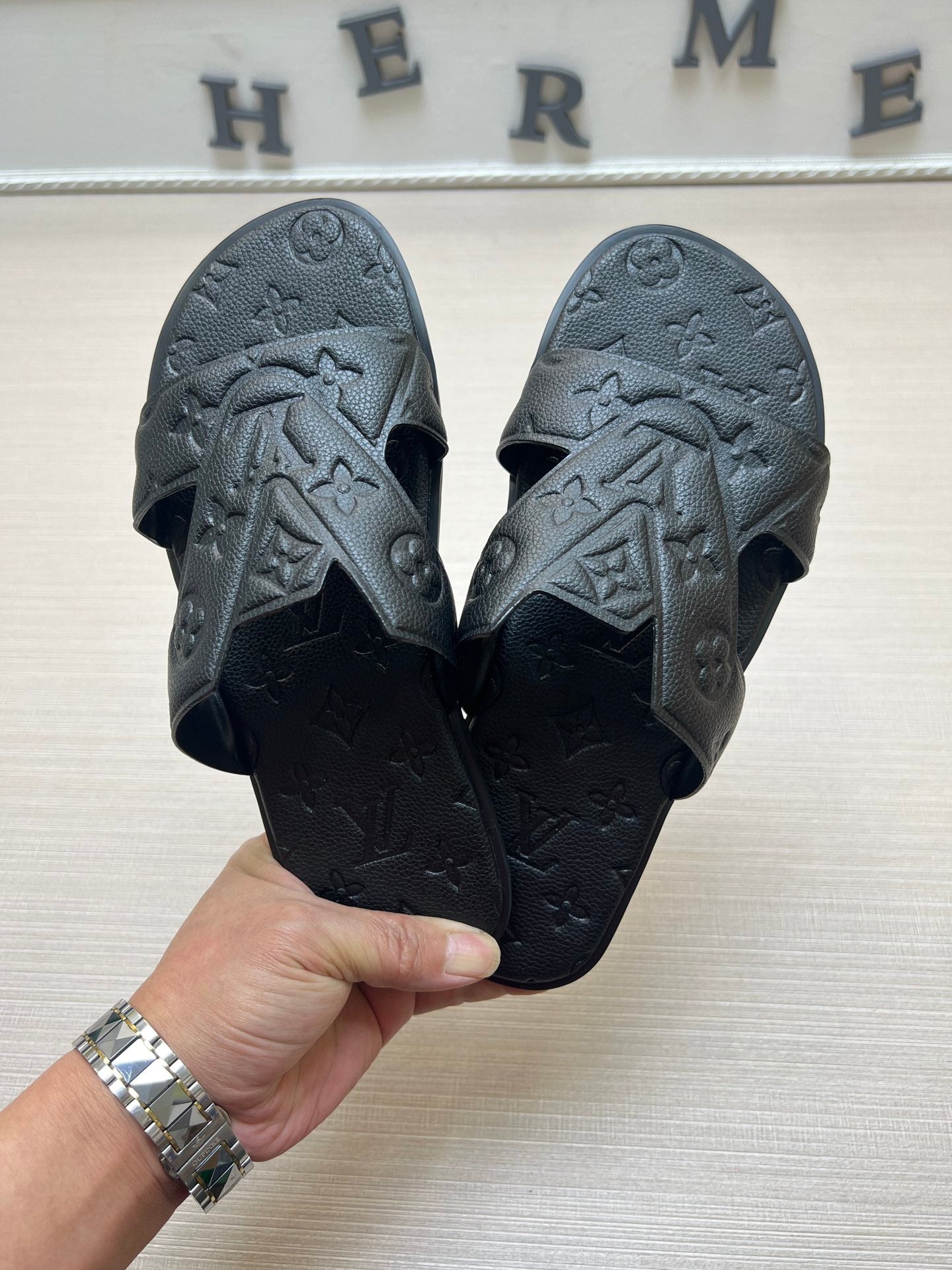 54E34Z Popular slippers