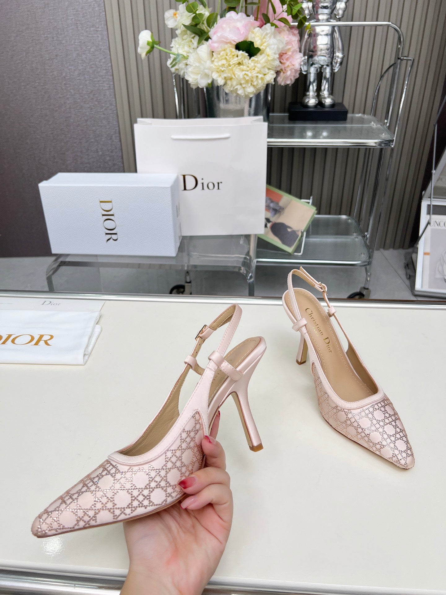 295QD116Z Popular high-quality leather  High heels