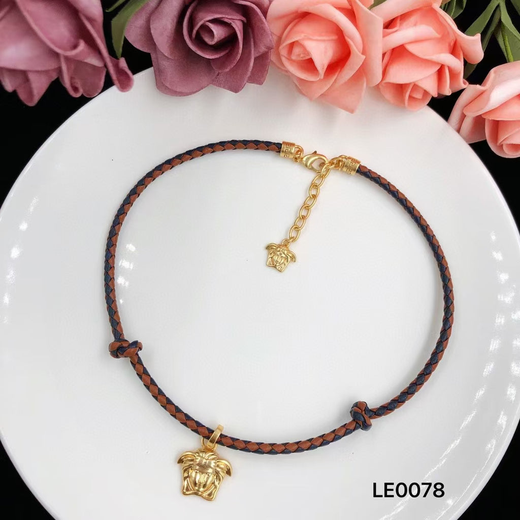 15QV139X Popular Necklace