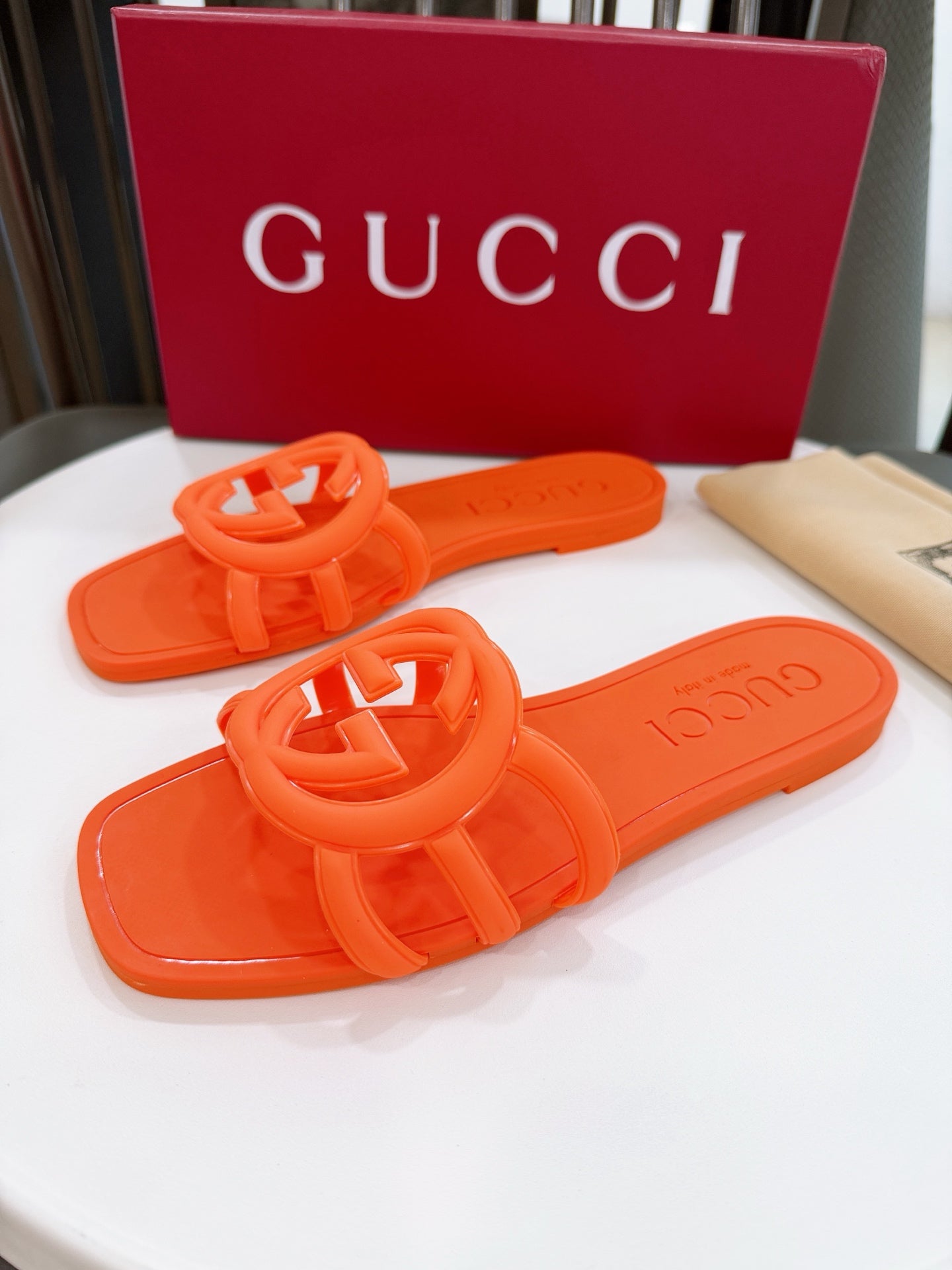 Z2X66B61  Popular high-quality slippers