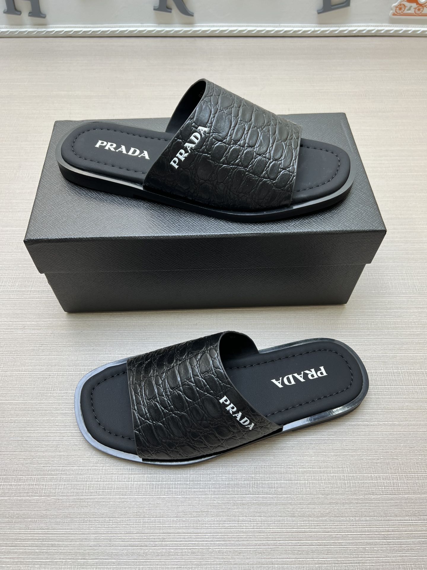 54PD74Z Popular slippers