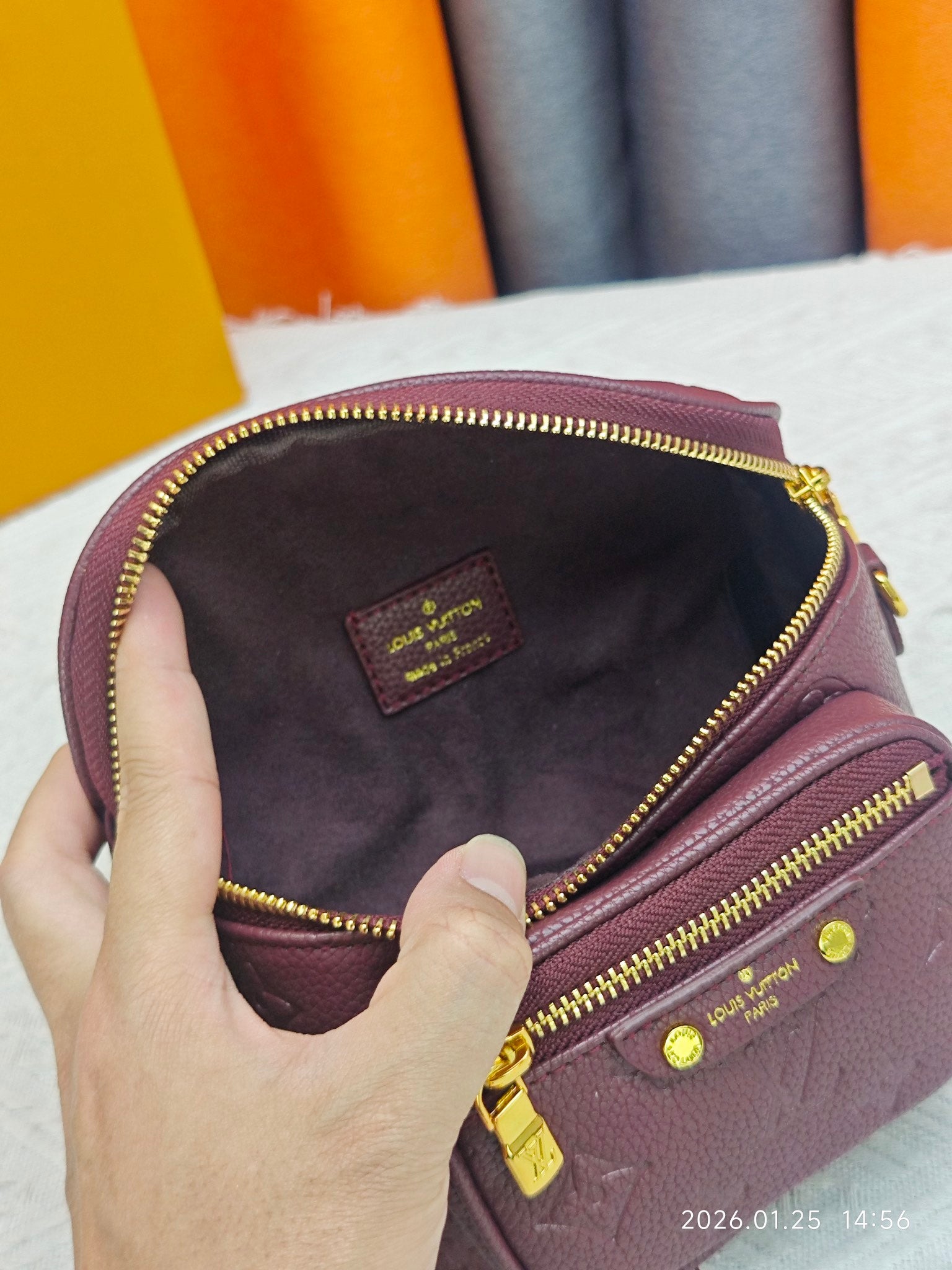 146PE75B Popular leather bag