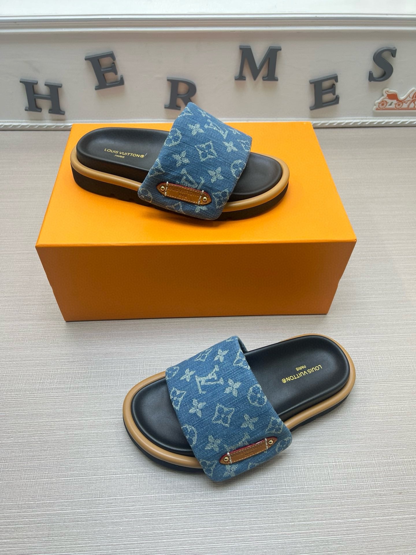 54E100Z Popular slippers Sole thickness 5cm