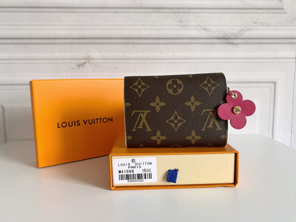 146PE54B Popular leather  Wallets