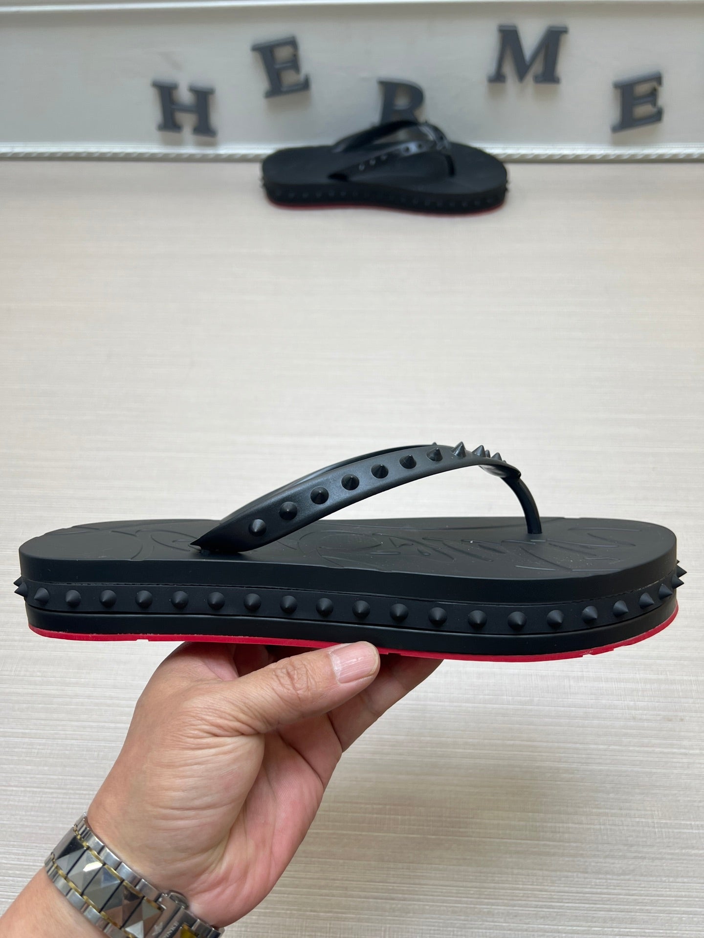 54A106Z Popular slippers