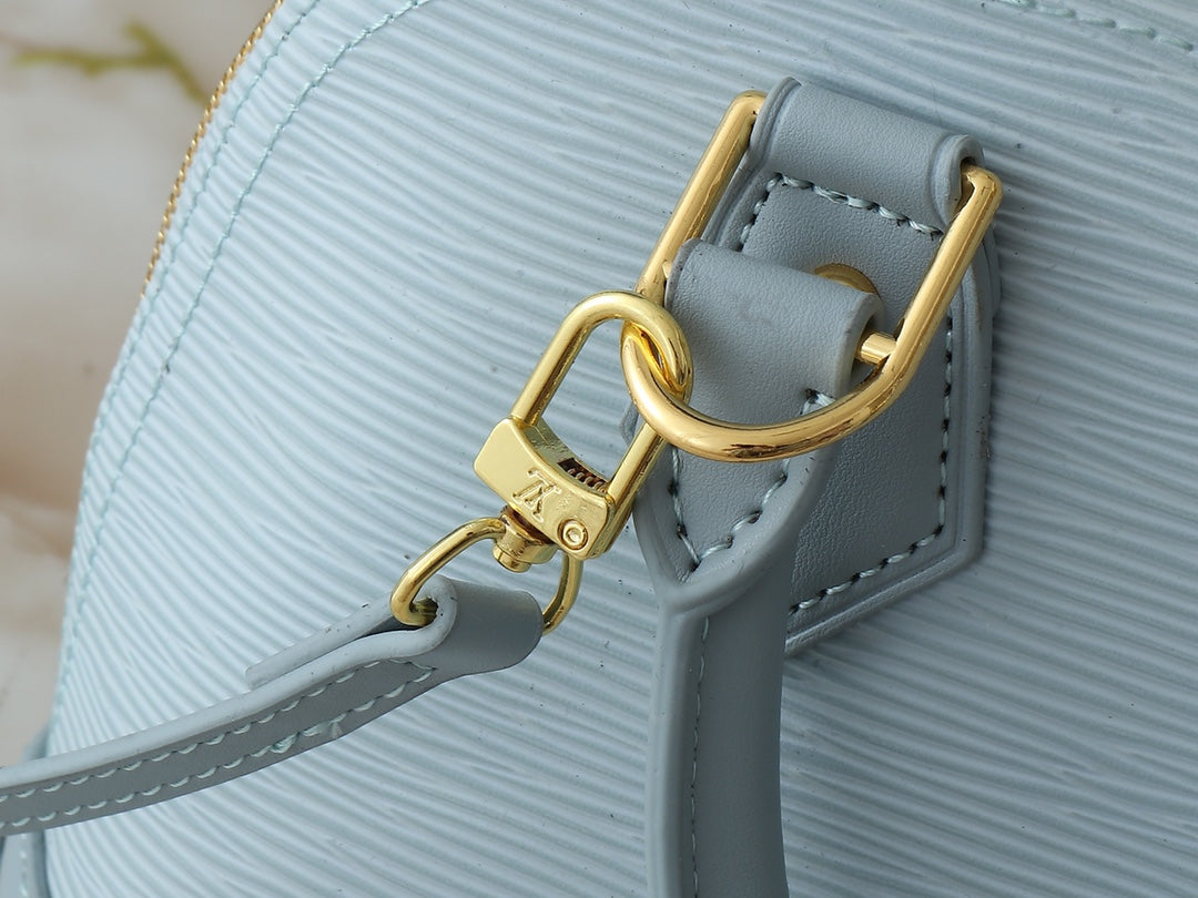 146PE103B Popular leather bag