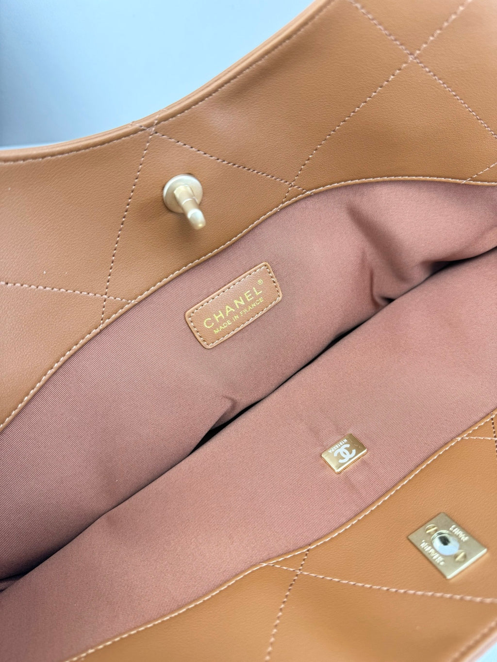 146PC11B Popular leather bag