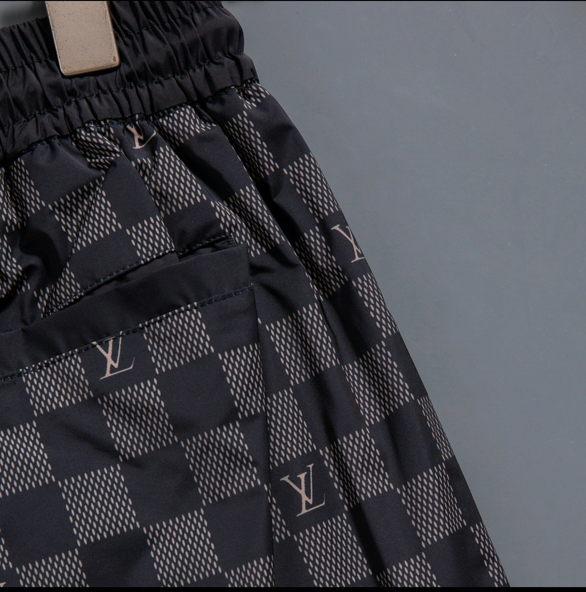 136NE23U Popular shorts