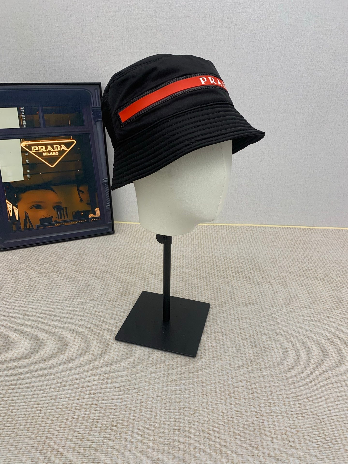 145QP6M Popular  hats