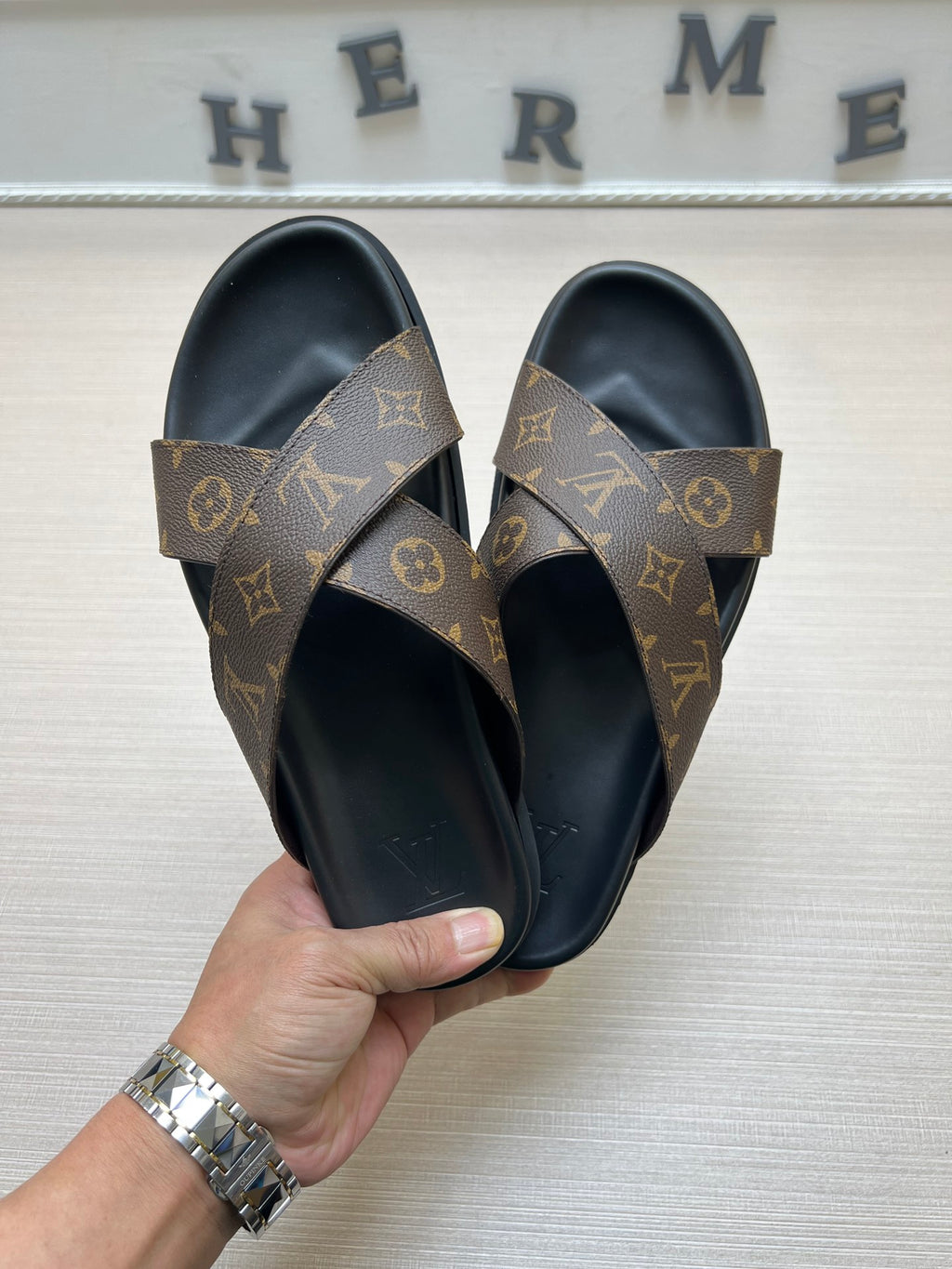 54E57Z Popular slippers